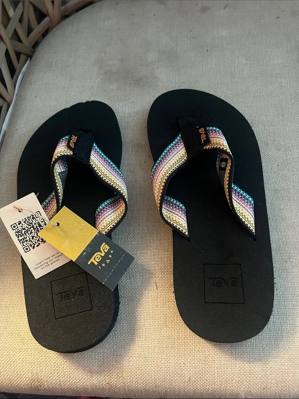 New Teva Mush ll Girls Sandals 3 NWT